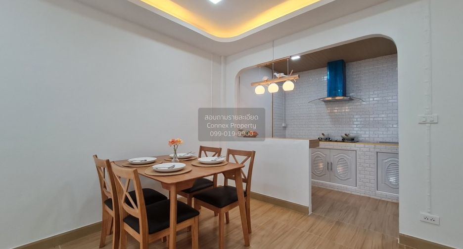 For sale 4 bedrooms townhouse in Khlong Sam Wa, Bangkok