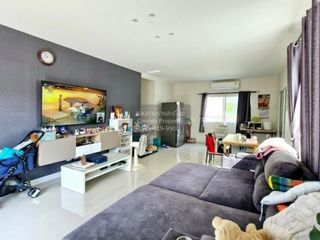 出售 4 卧室 独立屋 在 Mueang Pathum Thani, Pathum Thani
