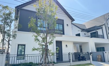 For sale 3 bedrooms house in Bang Phli, Samut Prakan