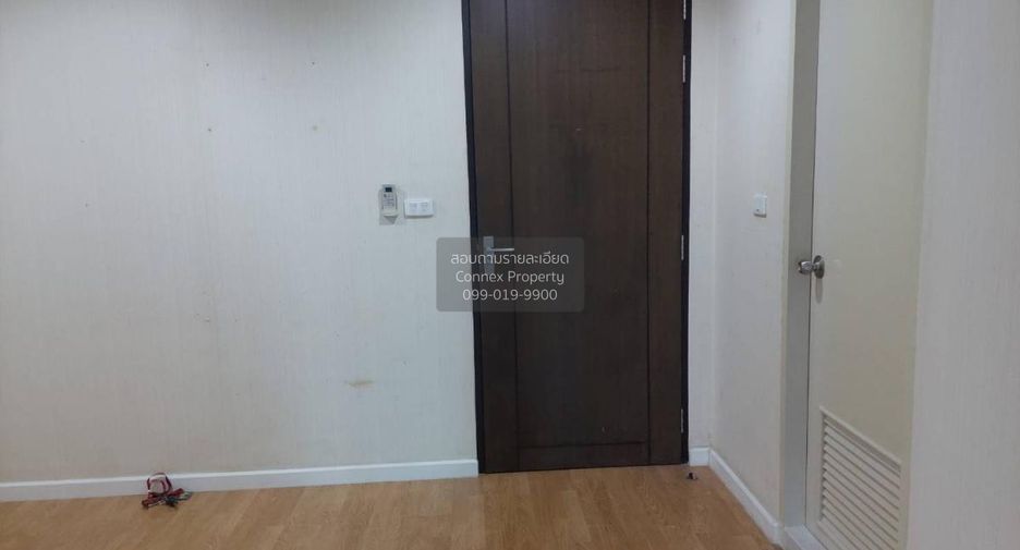 For sale 1 bed condo in Thon Buri, Bangkok