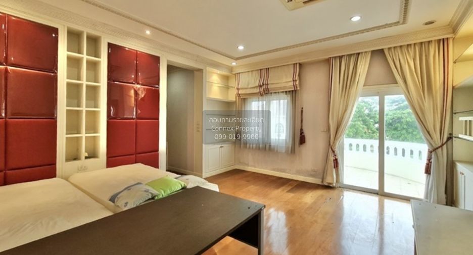 For sale 5 bedrooms house in Thawi Watthana, Bangkok