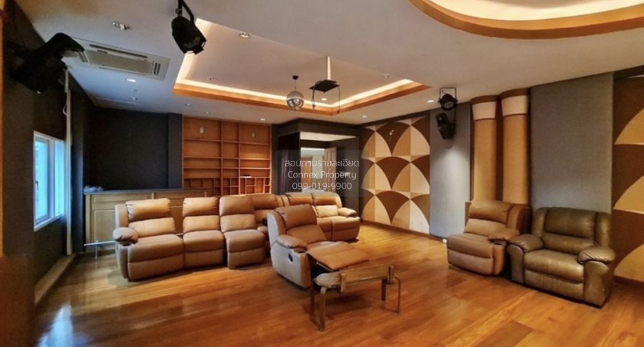 For sale 5 bedrooms house in Thawi Watthana, Bangkok