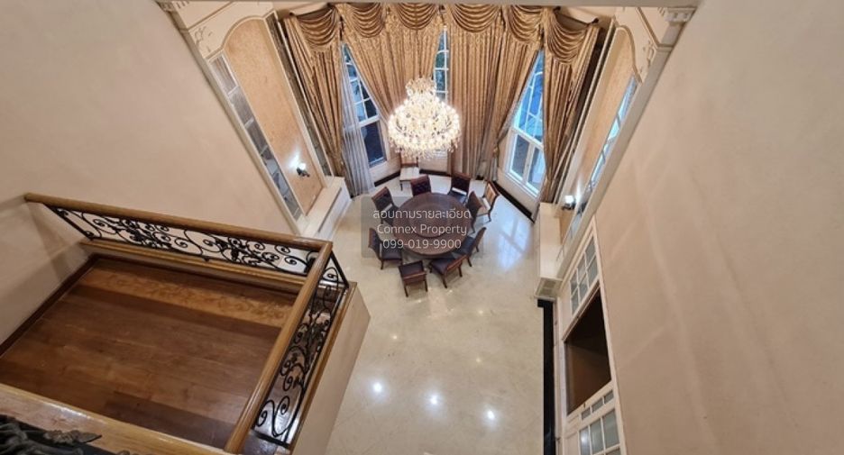 For sale 5 bedrooms house in Thawi Watthana, Bangkok