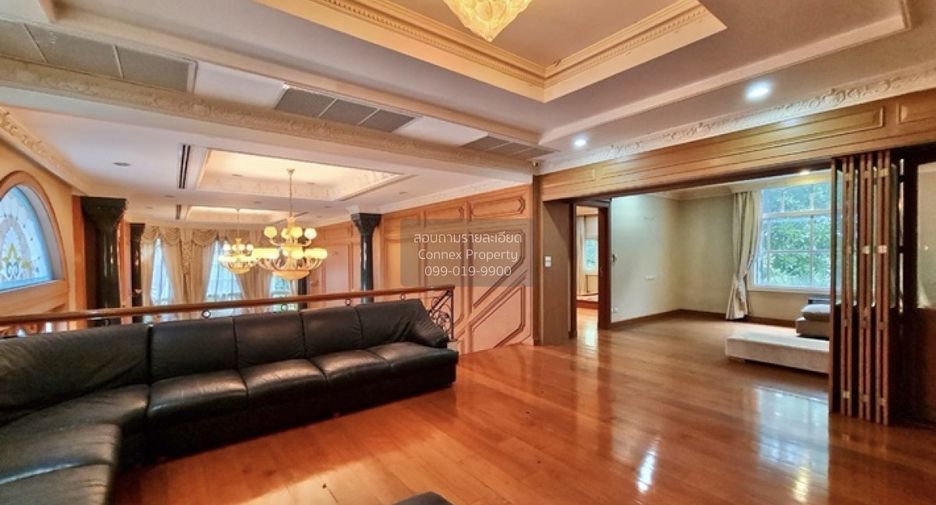 For sale 5 bedrooms house in Thawi Watthana, Bangkok