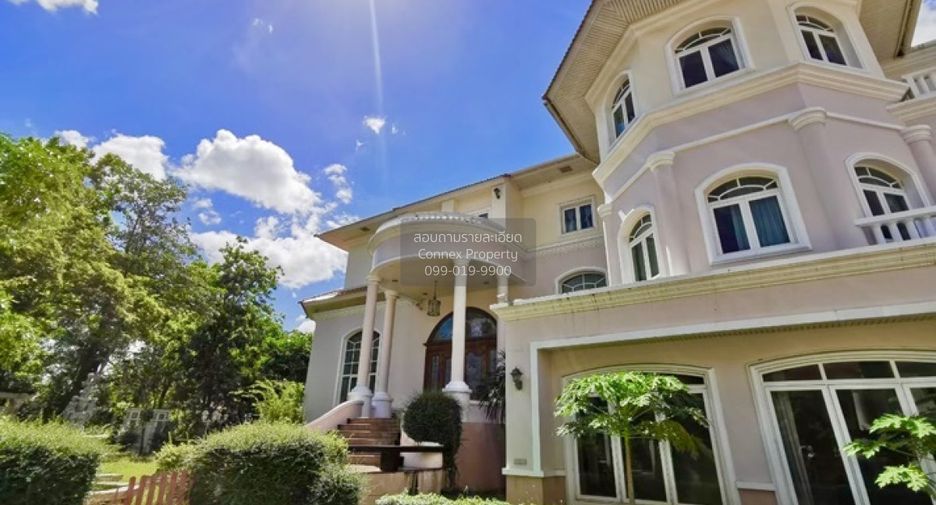 For sale 5 bedrooms house in Thawi Watthana, Bangkok
