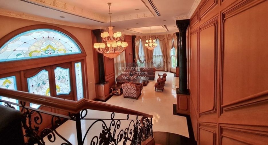 For sale 5 bedrooms house in Thawi Watthana, Bangkok