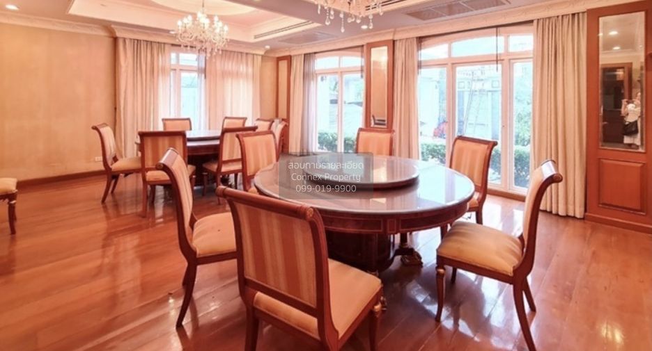 For sale 5 bedrooms house in Thawi Watthana, Bangkok