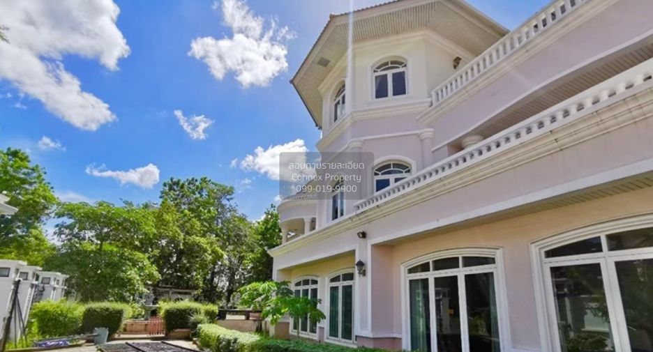 For sale 5 bedrooms house in Thawi Watthana, Bangkok