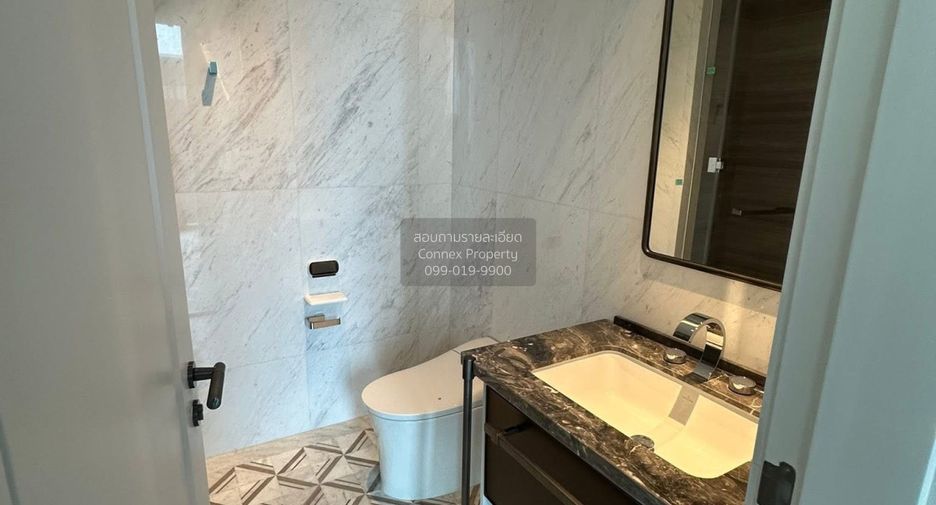 For rent 2 bedrooms condo in Sathon, Bangkok