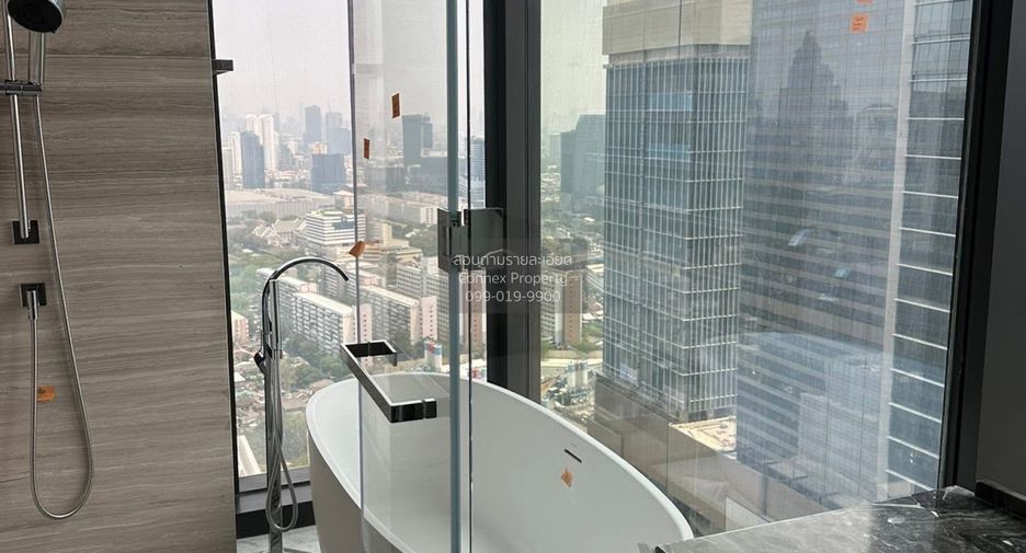 For rent 2 bedrooms condo in Sathon, Bangkok
