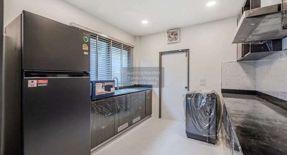 Casa en alquiler de 4 habitaciones en Bang Phli, Samut Prakan