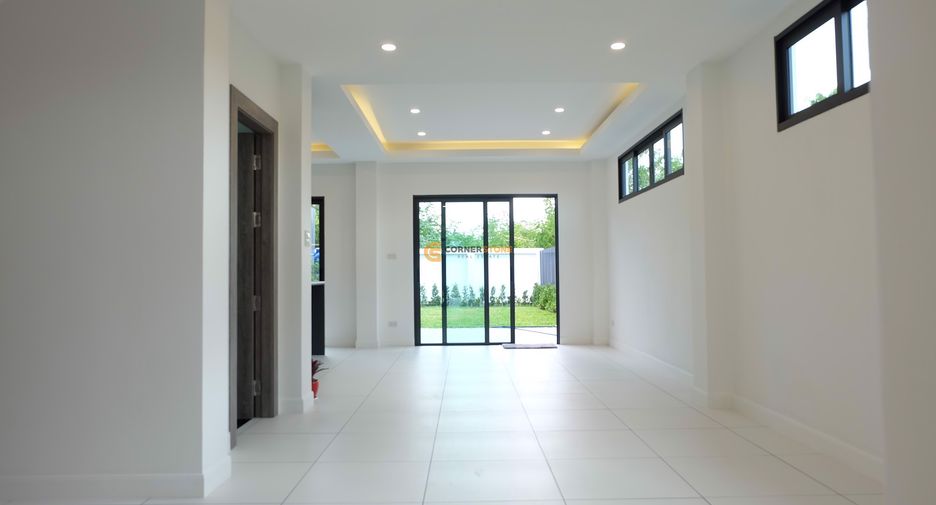 Casa en venta de 3 habitaciones en Bang Lamung, Chonburi