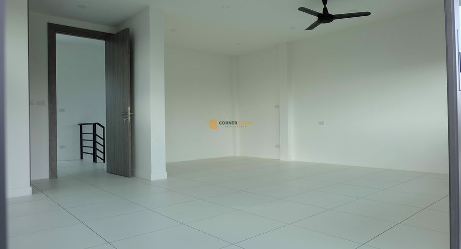 Casa en venta de 3 habitaciones en Bang Lamung, Chonburi