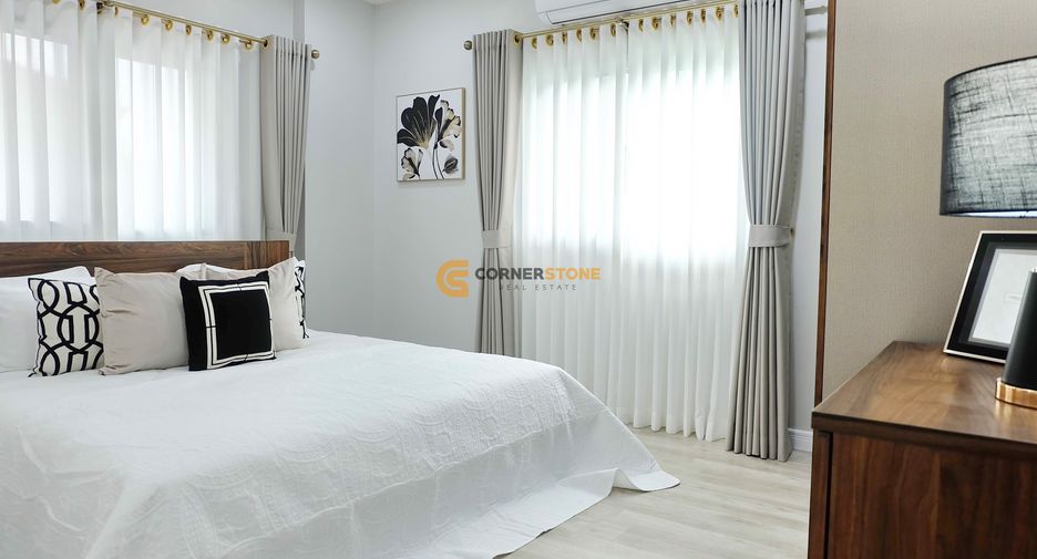 For sale 4 bedrooms house in Bang Lamung, Chonburi
