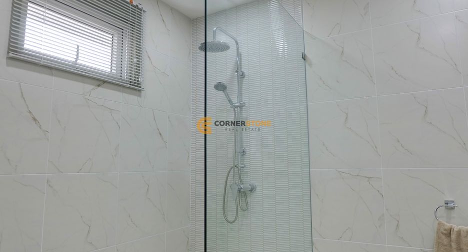 For sale 4 bedrooms house in Bang Lamung, Chonburi