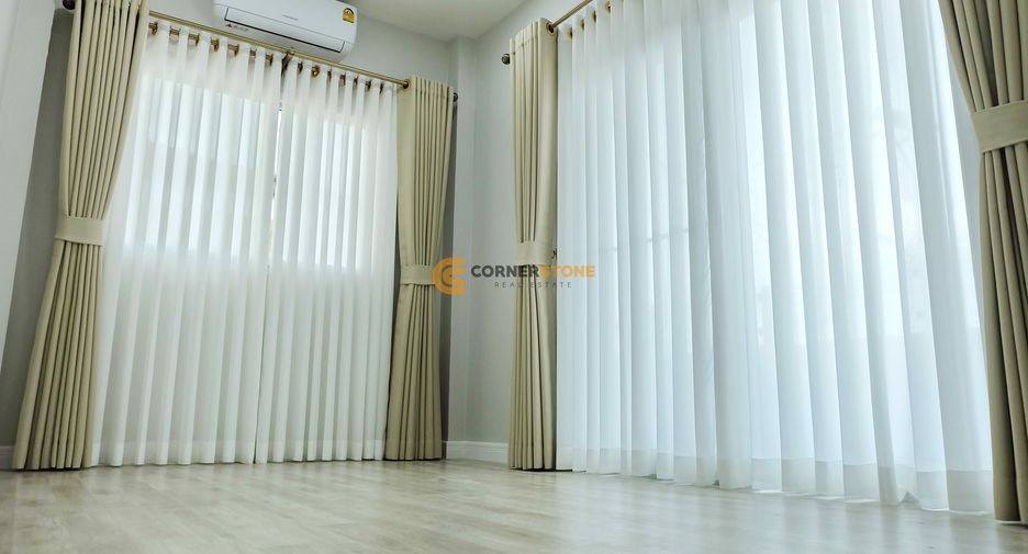 For sale 4 bedrooms house in Bang Lamung, Chonburi