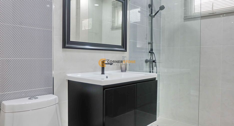 For sale 4 bedrooms house in Bang Lamung, Chonburi