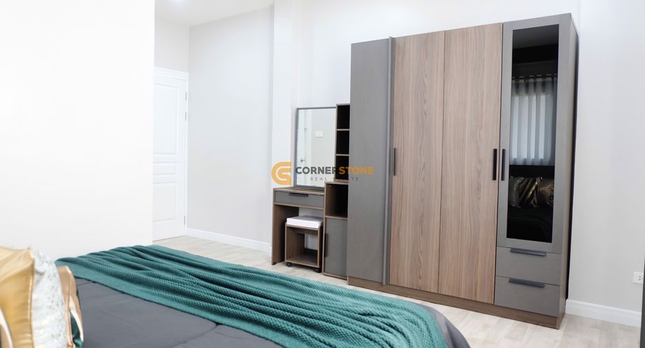 For sale 4 bedrooms house in Bang Lamung, Chonburi