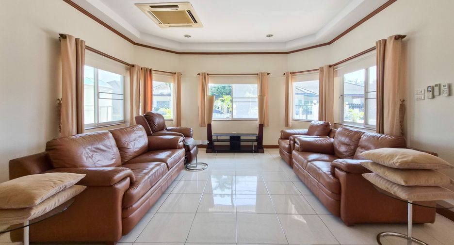 Casa en venta de 3 habitaciones en Bang Lamung, Chonburi