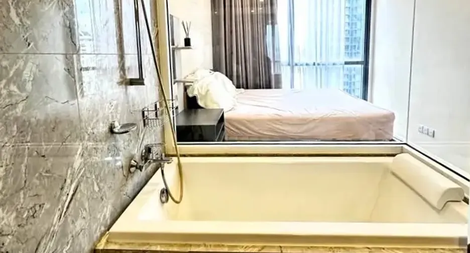For rent and for sale 2 bedrooms condo in Khlong Toei, Bangkok