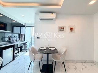 For sale 2 ベッドルーム condo in Bang Lamung, Chonburi