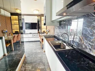 Condo en venta de 2 habitaciones en Bang Lamung, Chonburi