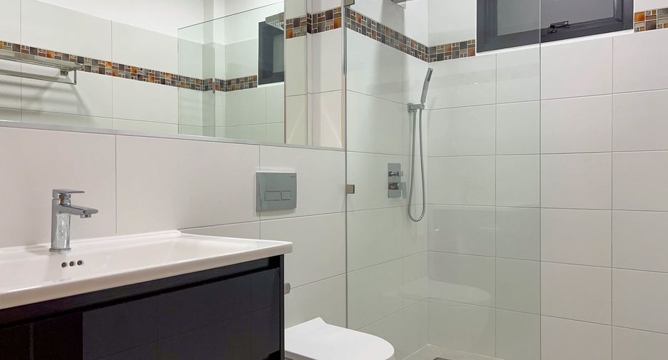 Haus zum Kauf mit 3 Zimmer in Bang Lamung, Chonburi