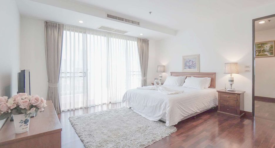 Condo en alquiler de 4 habitaciones en Sathon, Bangkok