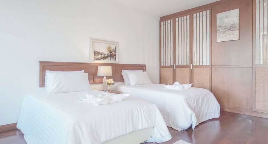 Condo en alquiler de 4 habitaciones en Sathon, Bangkok