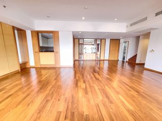 For rent 3 bedrooms condo in Yan Nawa, Bangkok