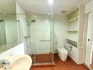 For rent 3 bedrooms condo in Yan Nawa, Bangkok
