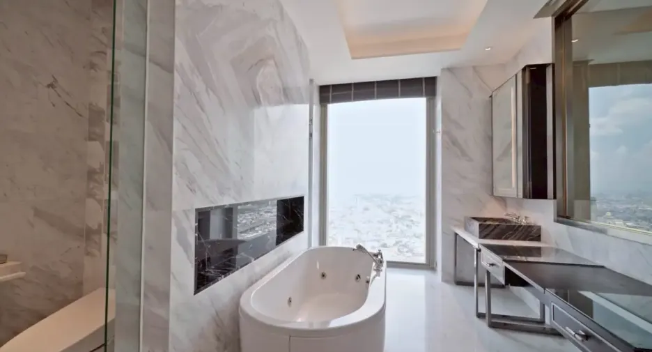 For rent and for sale 6 bedrooms condo in Khlong San, Bangkok