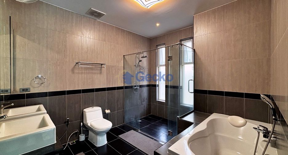 ขาย 4 ห้องนอน บ้านเดี่ยว ใน บางละมุง, ชลบุรี
