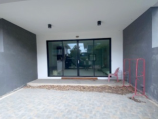 For sale 3 ベッドルーム townhouse in Si Racha, Chonburi