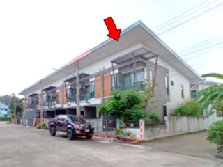 For sale 3 ベッドルーム townhouse in Si Racha, Chonburi