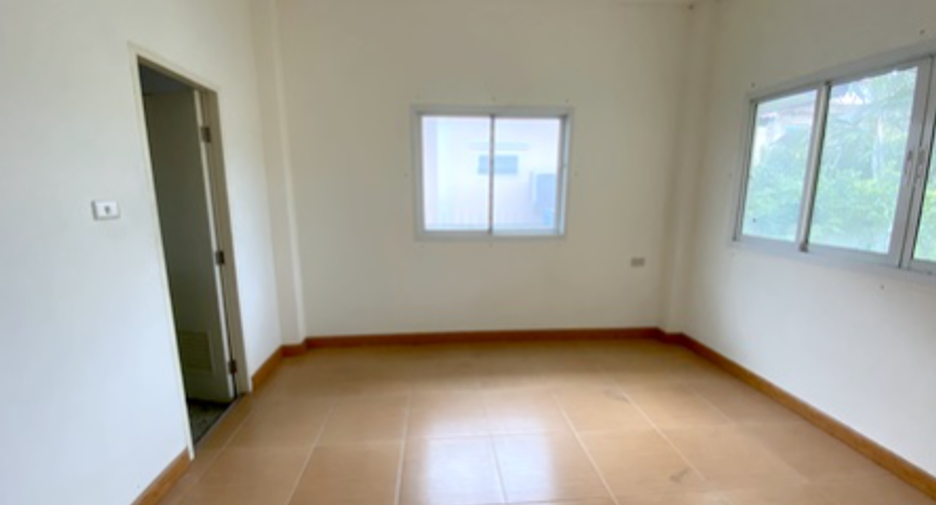 For sale 3 ベッドルーム house in Si Racha, Chonburi
