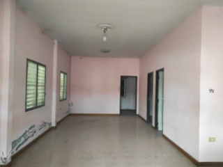 Casa en venta de 2 habitaciones en Si Racha, Chonburi