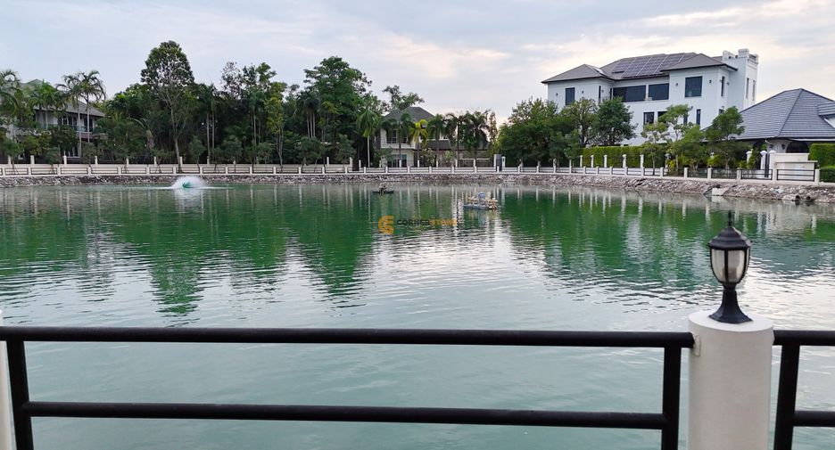 Haus zum Kauf mit 5 Zimmer in Bang Lamung, Chonburi