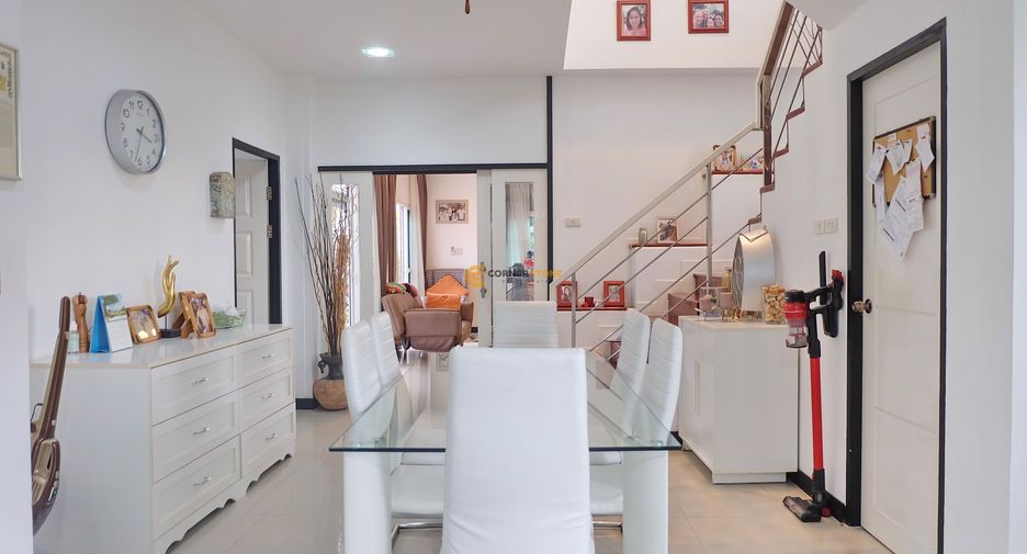 Haus zum Kauf mit 5 Zimmer in Bang Lamung, Chonburi