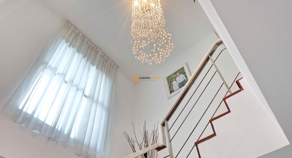 Haus zum Kauf mit 5 Zimmer in Bang Lamung, Chonburi