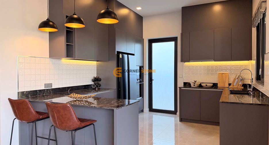 À vendre 3 chambres maison à Bang Lamung, Chonburi