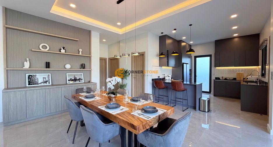 Haus zum Kauf mit 5 Zimmer in Bang Lamung, Chonburi