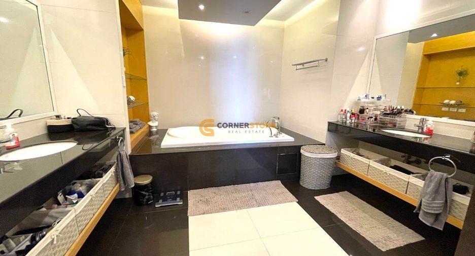 For rent and for sale 3 bedrooms condo in Jomtien, Pattaya