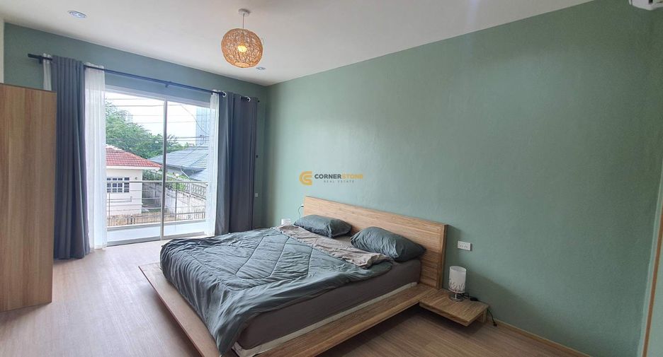 For rent and for sale 6 bedrooms house in Jomtien, Pattaya