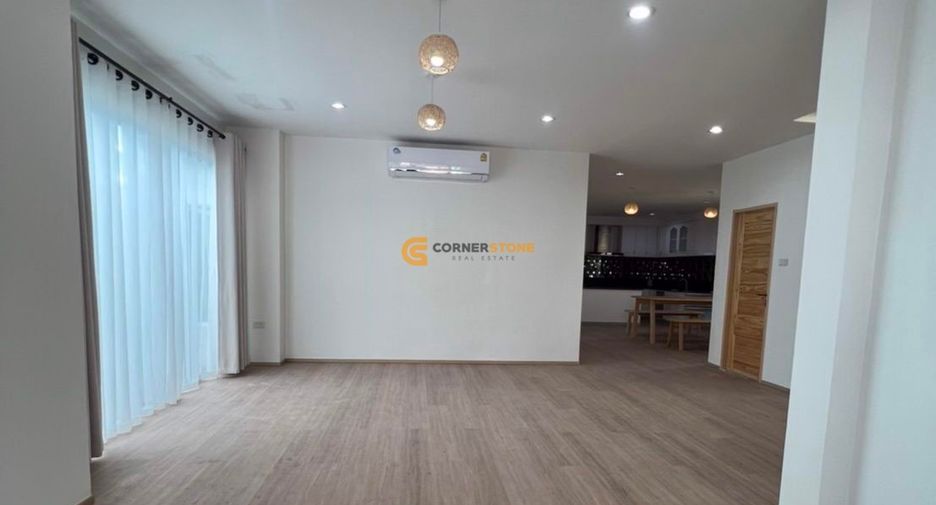 For rent and for sale 6 bedrooms house in Jomtien, Pattaya