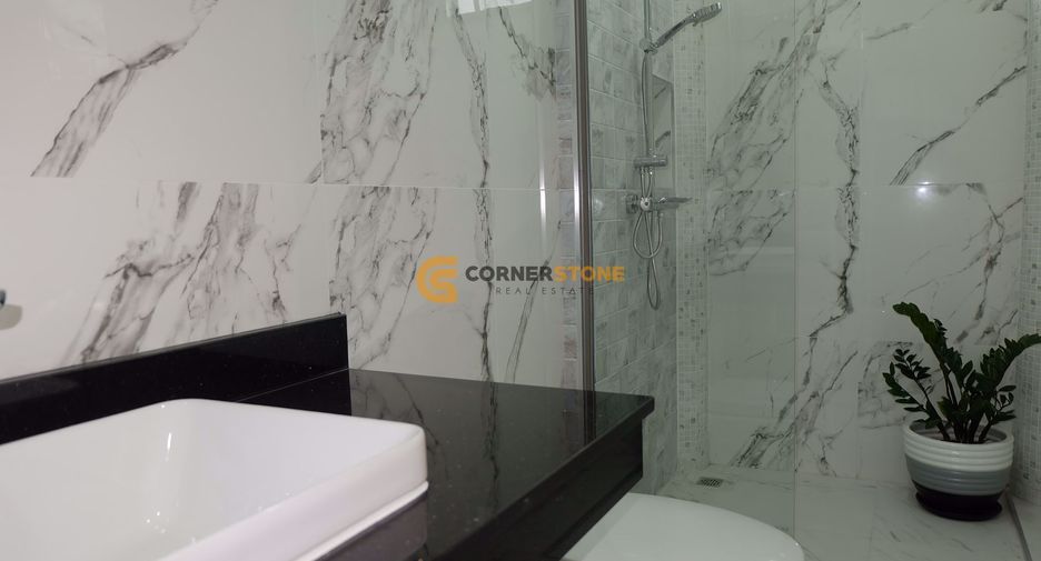 For sale 4 ベッドルーム house in Bang Lamung, Chonburi