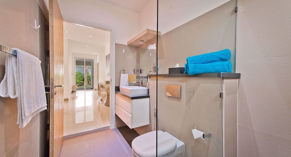 For rent and for sale 3 bedrooms house in Bang Lamung, Chonburi