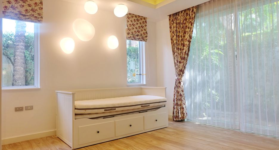 For rent and for sale 3 bedrooms house in Bang Lamung, Chonburi