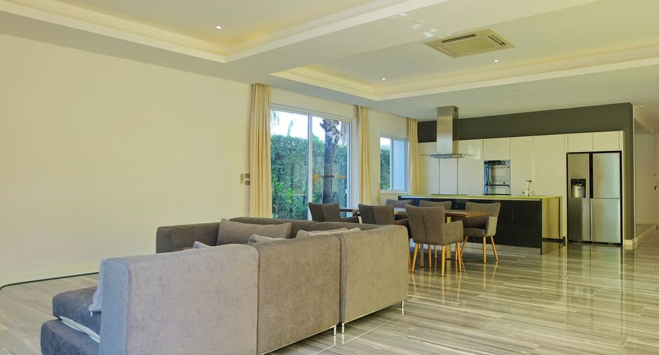 For rent and for sale 3 bedrooms house in Bang Lamung, Chonburi