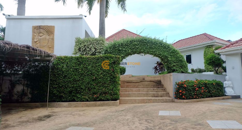 For sale 4 bedrooms house in Bang Lamung, Chonburi